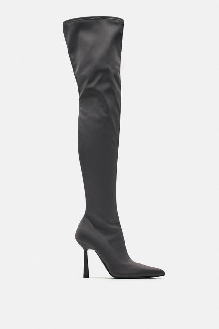 ZARA OVER THE KNEE BOOTS 3048/010/802