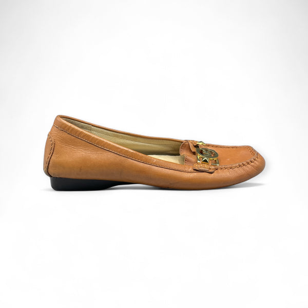 MICHAEL KORS WOMEN LEATHER PUMPS