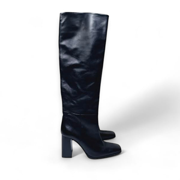 ZARA BLACK ABOVE THE KNEE 2002/010/040