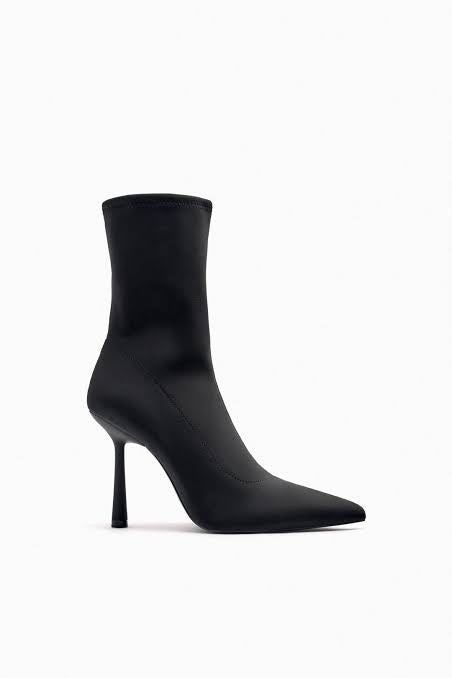 ZARA ANKLE BOOTS 3124/010/040