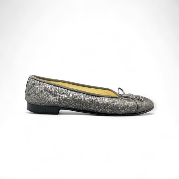 CHANEL WOMEN PUMPS