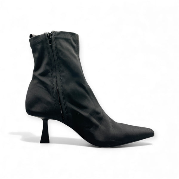 LEFTIES KITTEN HEEL ANKLE BOOTS 1187/490/040