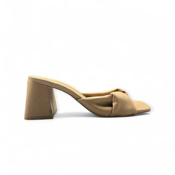 STRADIVARIUS BLOCK HEEL KNOT DESIGN