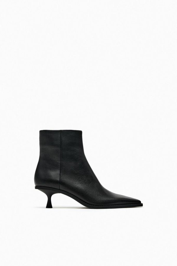 ZARA WOMEN ANKLE BOOTS 1106/210/800