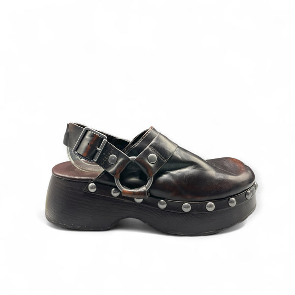 PULL AND BEAR CHUNKY BLOCK HEEL