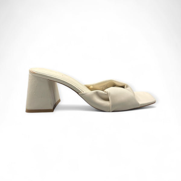 STRADIVARIUS CREAM WHITE KNOT DESIGN BLOCK HEEL