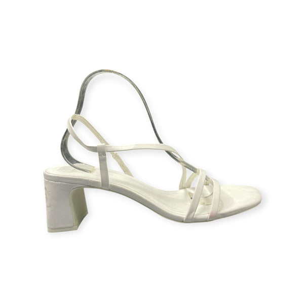 PULL AND BEAR BLOCK HEEL WHITE