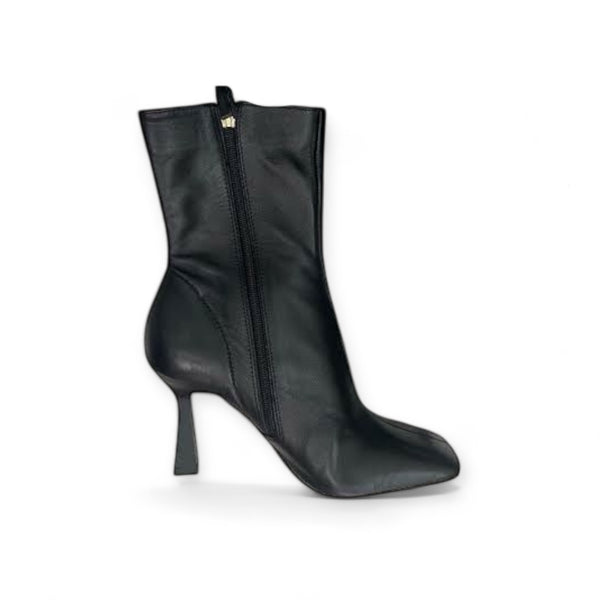 ZARA WOMEN LEATHER ANKLE BOOTS 2111/011/040