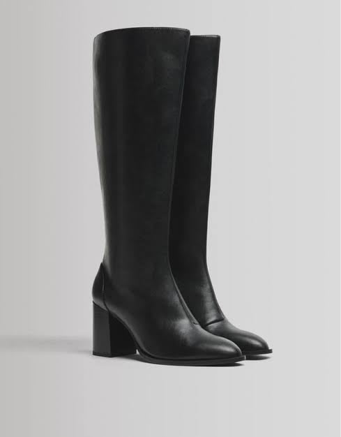 BERSHKA LONG BOOTS 1000/760/040