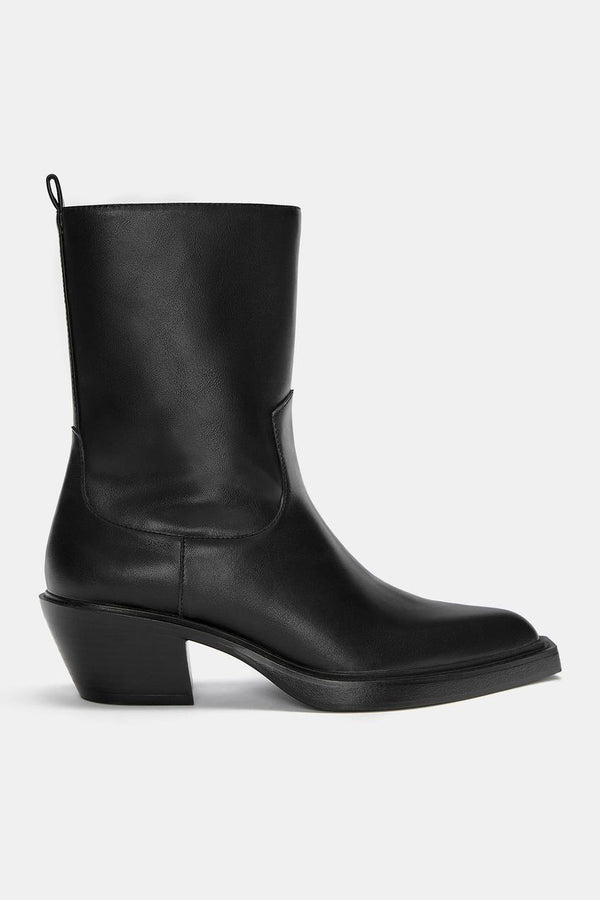 PULL AND BEAR BLACK ANKLE ZIP BOOTS 1114/440/040