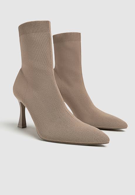 STRADIVARIUS WOMEN SOCK STYLE ANKLE BOOTS