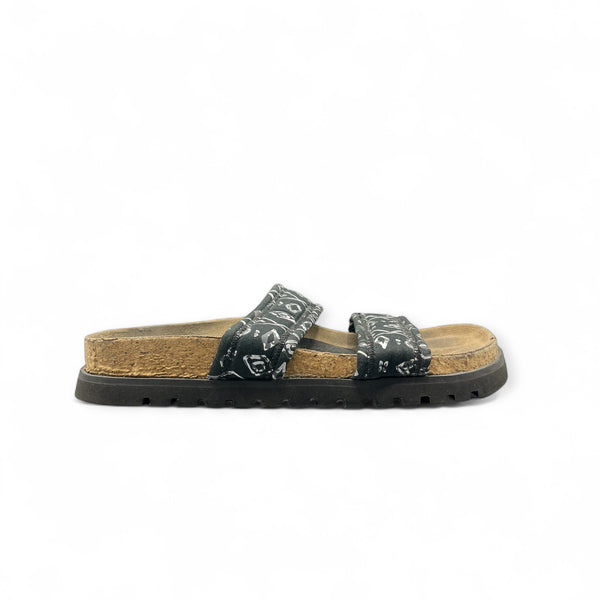 ZARA LAGOS FLATS