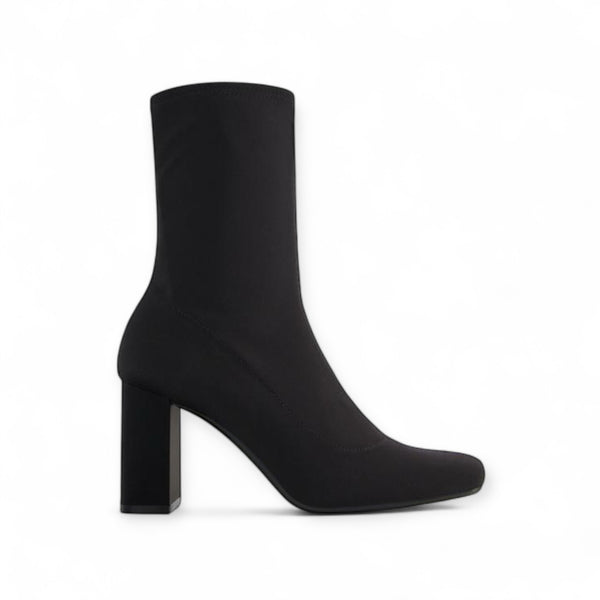 BERSHKA ANKLE BOOTS