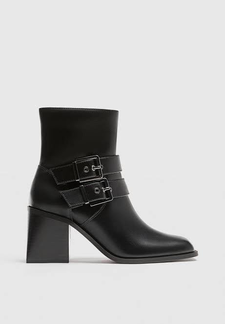 STRADIVARIUS BUCKLE ANKLE BOOTS 9908/270/040