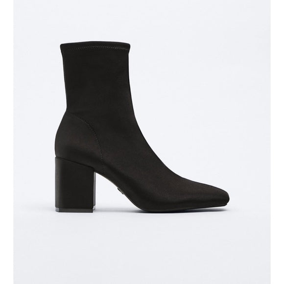 ZARA ANKLE BOOTS 1101/210/800