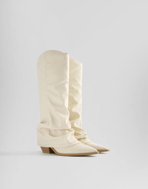BERSHKA LONG BOOTS 1034/260/129