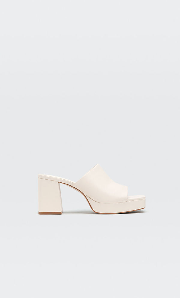 STRADIVARIUS BLOCK HEEL