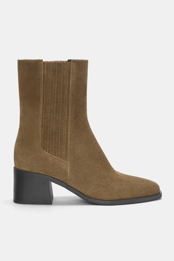 PULL AND BEAR SUEDE ANKLE BOOTS 1108/440/108