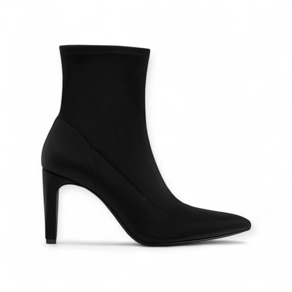 PULL AND BEAR ANKLE BOOTS