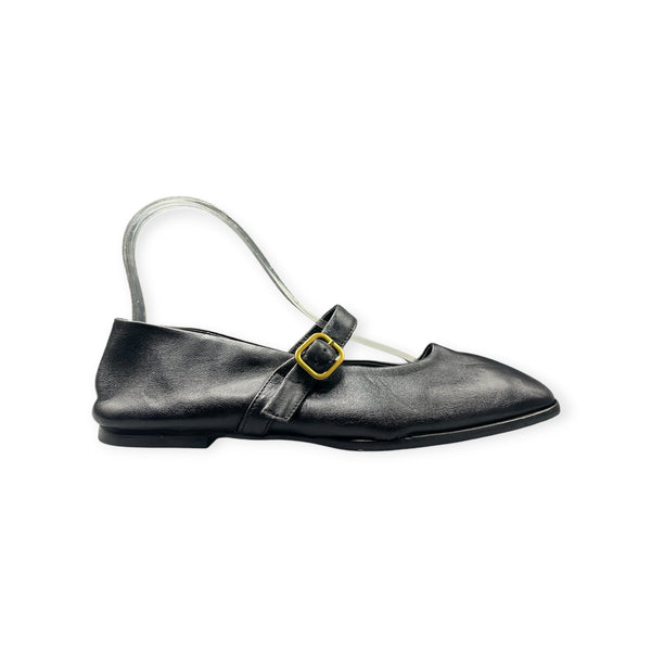 MASSIMO DUTTI BLACK PUMP