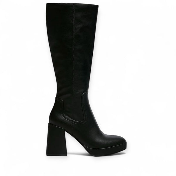 PULL AND BEAR LONG BOOTS