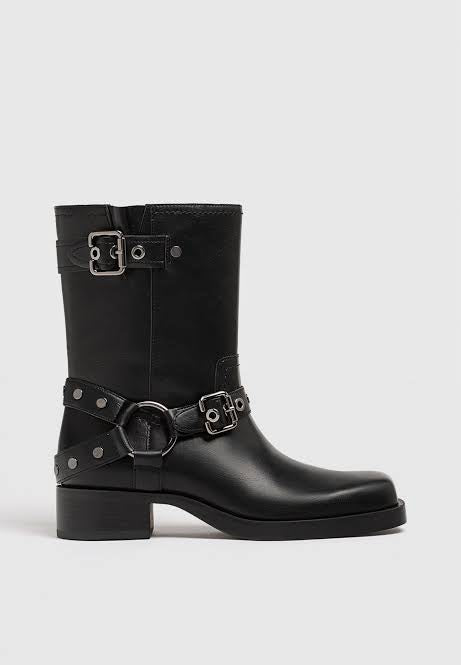ZARA METAL STRAP BOOTS 9961/270/040