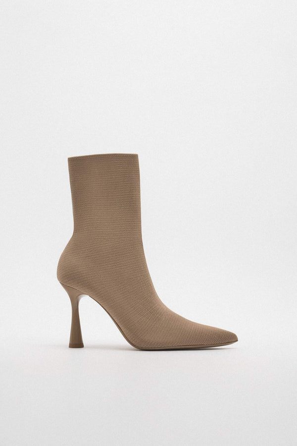 ZARA STRETCHABLE FABRIC ANKLE BOOTS 2110/011/107