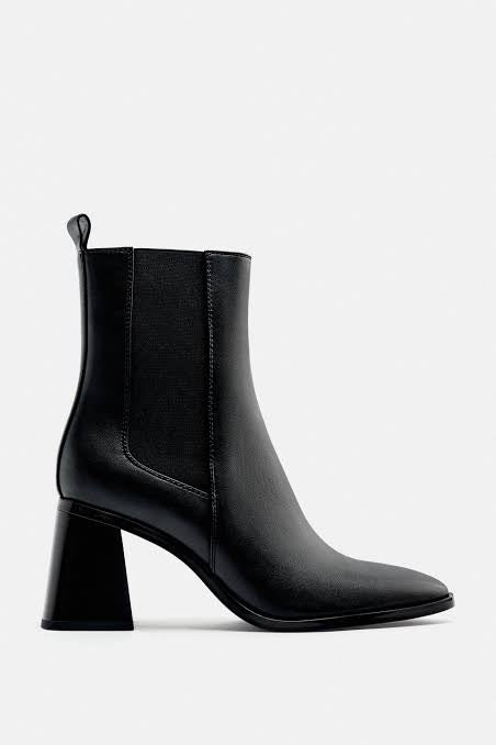 ZARA CHELSEA ANKLE BOOTS 2104/010/040