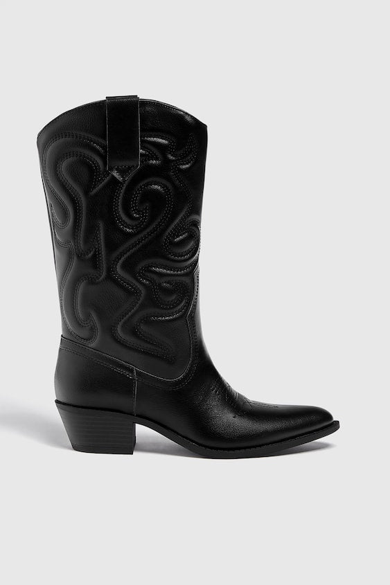 PULL AND BEAR COWBOY BOOTS 1274/040/040