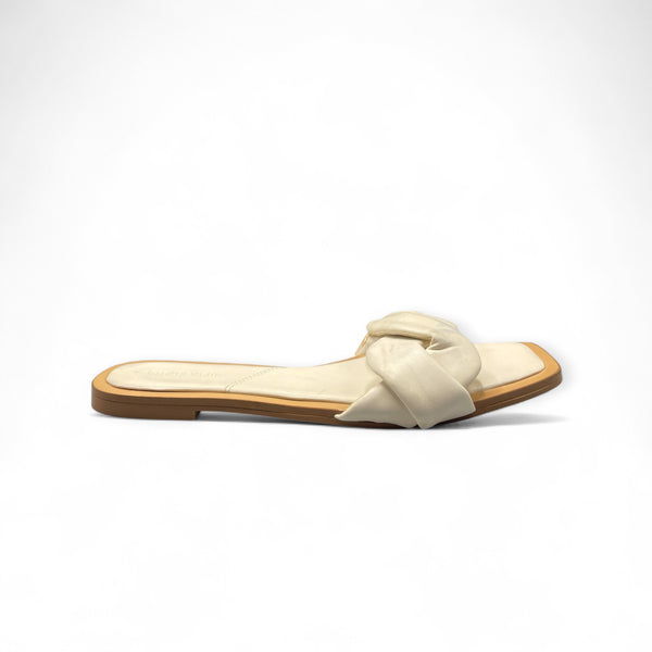 STRADIVARIUS WHITE ZIGZAG DESIGN FLAT