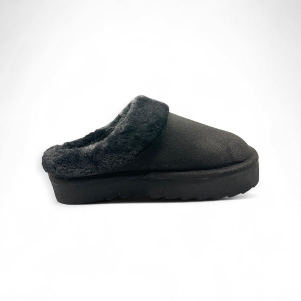 PRIMARK WINTER SLIP ONS