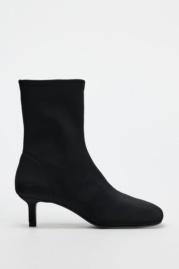 ZARA FABRIC SOCK STYLE BOOT 1104/410/800