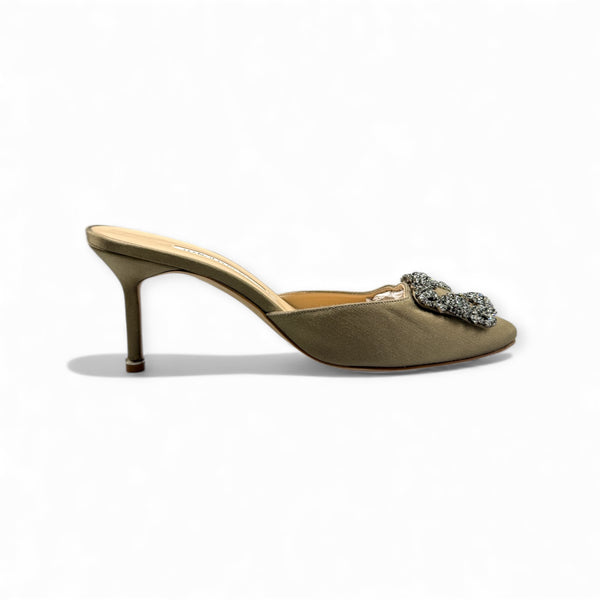 MANOLO BLAHNIK  OLIVE GREEN BROCH DESIGN