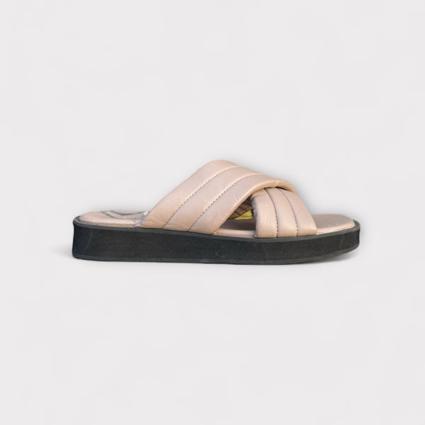 OYSHO SLIPPER - BEIGE BLACK