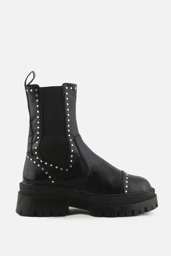 STRADIVARIUS BOOTS