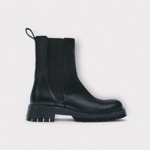 ZARA LUG SOLE CHELSEA BOOTS