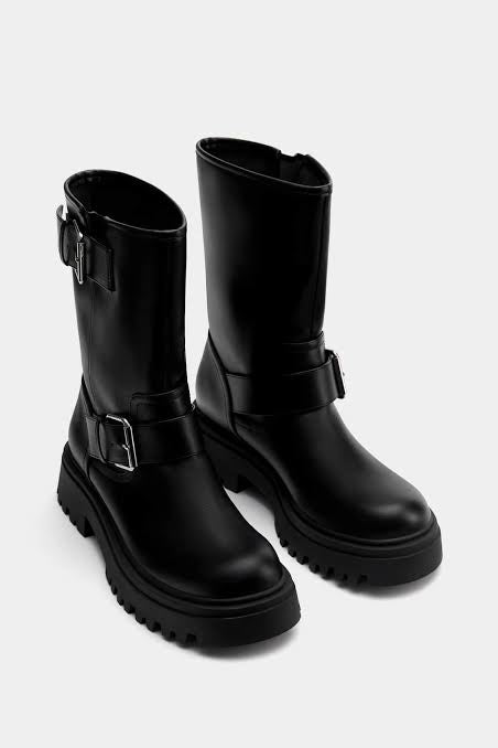 PULL & BEAR KNEE WITH BUCKLE