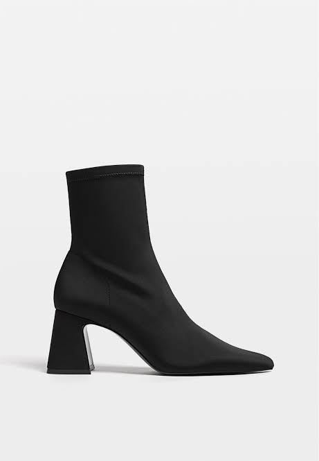 STRADIVARIUS WOMENS HIGH HEEL ANKLE BOOTS