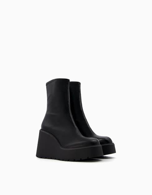BERSHKA BOTTINE BOOTS