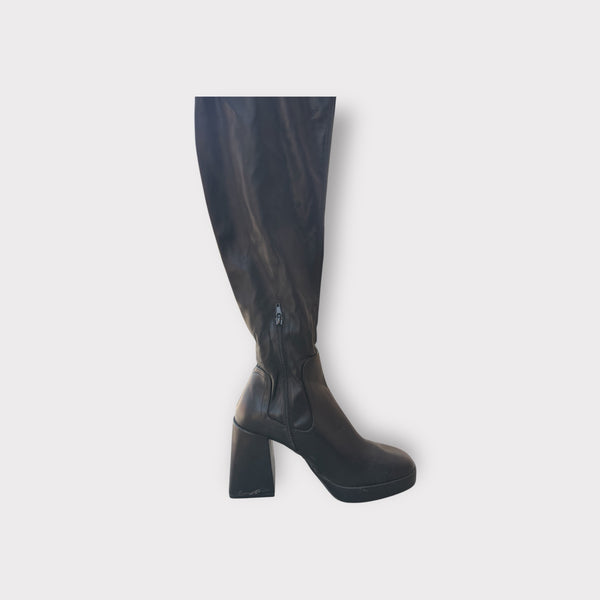 PULL & BEAR KNEE BOOT