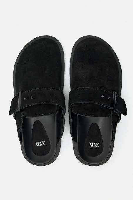 ZARA SANDAL WITH BUCKLE - BLACK