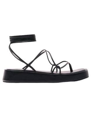 BERSHKA BLACK SANDAL