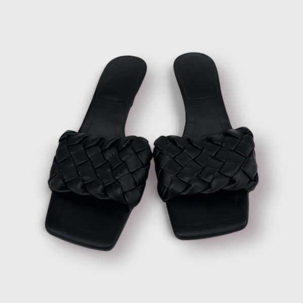 H&amp;M - BLACK