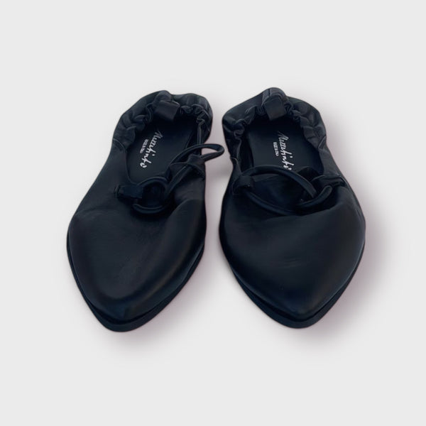 BLACK FLAT STILETTO