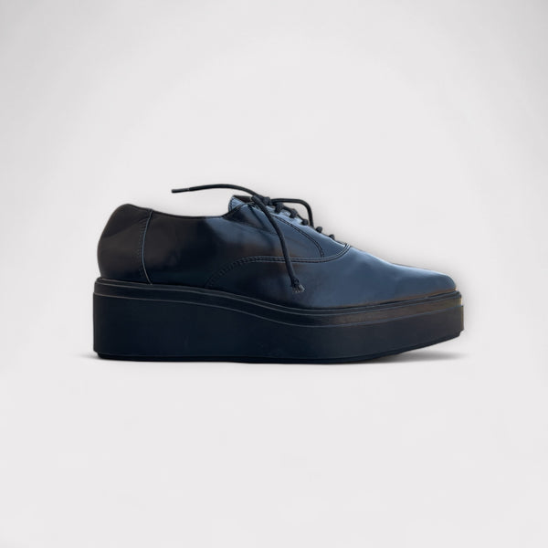 ZARA POINTED DERBY SHOES