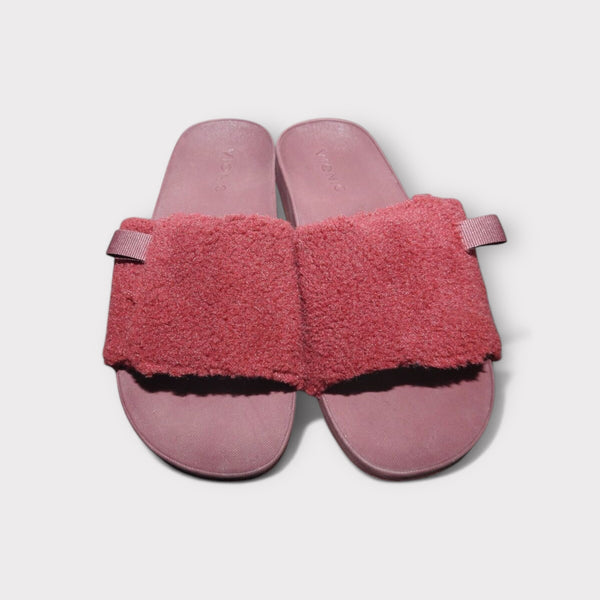 VIONIC SLIPPERS