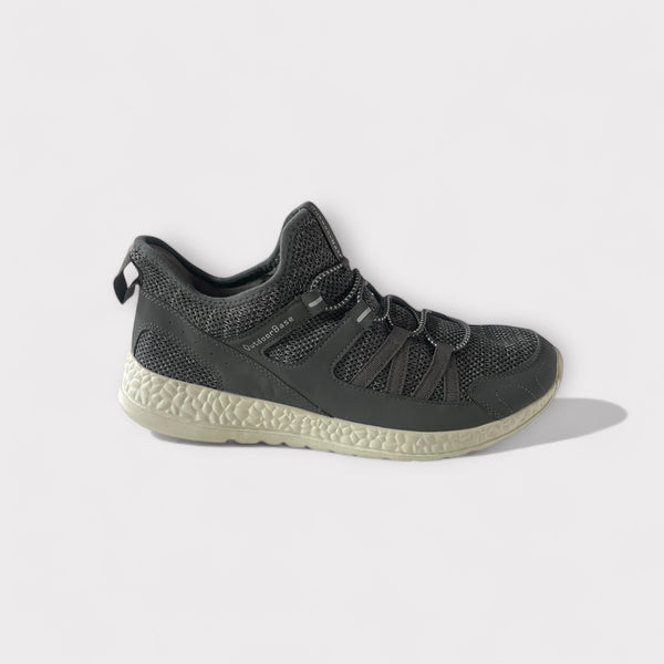OUT DOOR BASE RUNNER-DARK GRAY