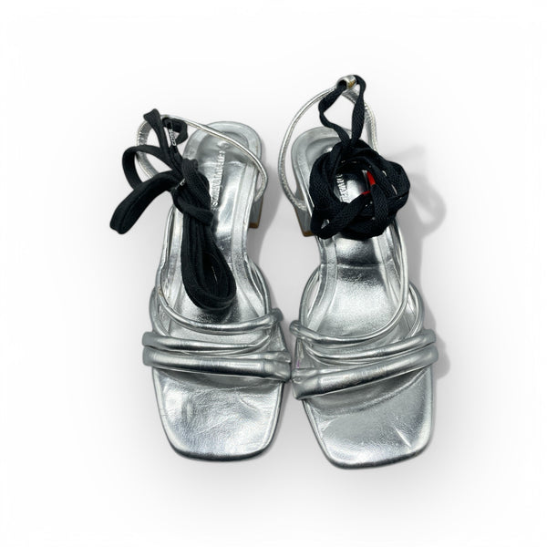 STRADIVARIUS SILVER BLOCK HEEL