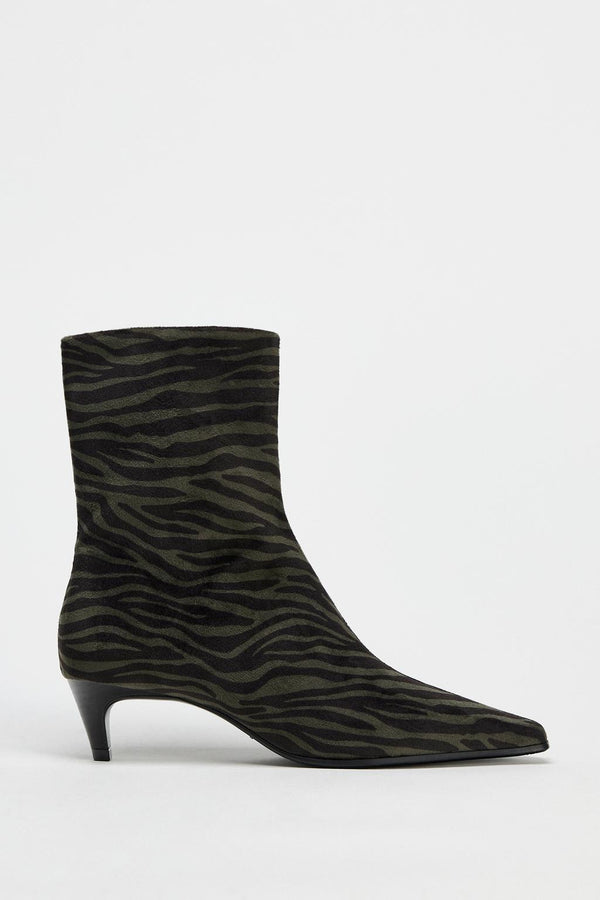 Zara Soft ankle boots with animalistic pattern - 1152/410/202