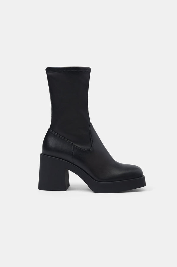 LEFTIES BLACK BLOCK HEEL